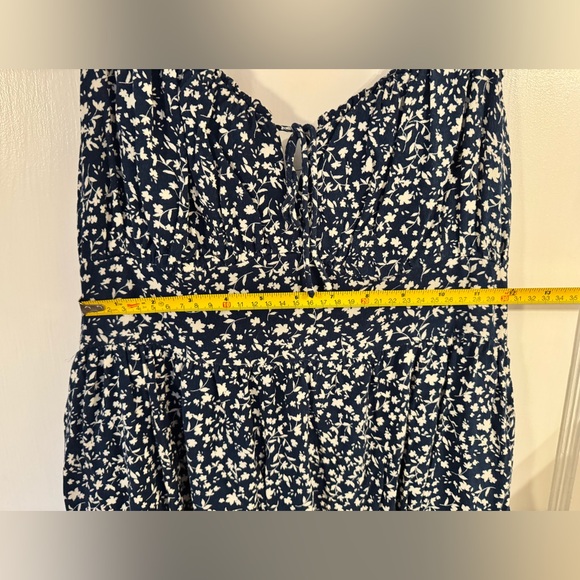 NWOT Blue/White Old Navy Floral Dress - Picture 14 of 14